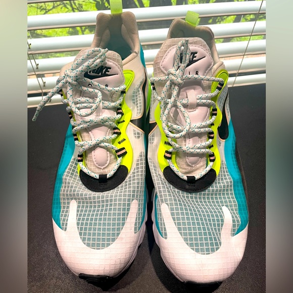 Men’s Nike react sneakers - Picture 1 of 3